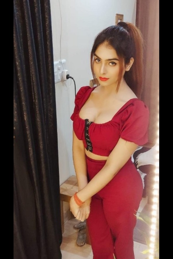  call girls service in Mohan Nagar